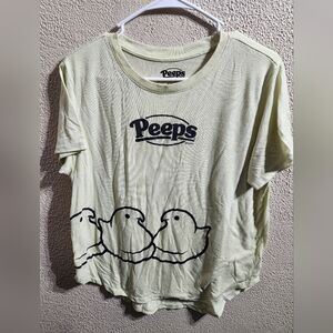 🔴 3 for $12 Yellow peeps junior xl shirt